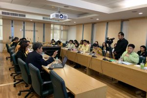 การบรรยายเทคนิคการจัดทำคำกล่าว ปาฐกถา โดยท่านฑูตอิศร ปกมนตรี
