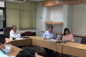 ประชุมคณะทำงานจัดทำองค์ความรู้ การวิเคราะห์และการชี้นำเตือนภัยทางเศรษฐกิจ