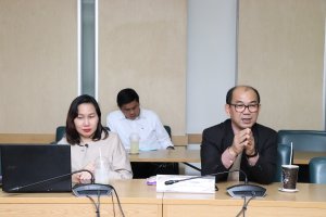 ที่ปรึกษา ให้คำแนะนำและข้อคิดเห็นนวัตกรรมครั้งที่ 1 โดย ดร.คุณากร เพชรคง