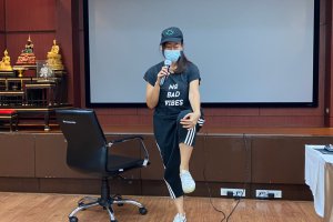 KM Smart Activity “การจัดโต๊ะทำงานตามหลัก Ergonomic แก้ไขปัญหา Office Syndrome & การดูแลสุขภาพแบบองค์รวม”