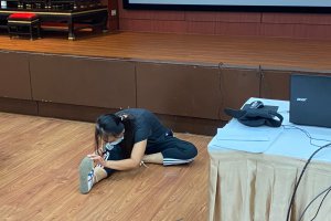 KM Smart Activity “การจัดโต๊ะทำงานตามหลัก Ergonomic แก้ไขปัญหา Office Syndrome & การดูแลสุขภาพแบบองค์รวม”