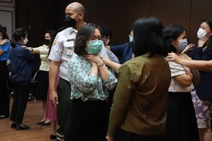 KM Smart Activity 1/66 “ฮาวทู เซฟ (ชีวิต) ให้ปลอดภัย ด้วย First Aid & CPR”