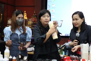 KM Smart Activity 2/66 "เทคนิคการชงเครื่องดื่มง่าย ๆ สไตล์ Cafe"