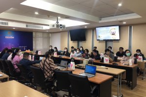 (14-02-2567) จัดประชุมเพื่อสร้างความรู้ความเข้าใจเกี่ยวกับการดำเนินการเกณฑ์คุณภาพการบริหารจัดการภาครัฐ พ.ศ. 2567 (PMQA) ประเภทรายหมวด เน้นเฉพาะหมวดที่ สศอ. จะเลือกสมัครรางวัล