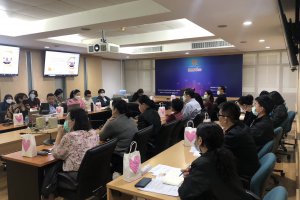 (14-02-2567) จัดประชุมเพื่อสร้างความรู้ความเข้าใจเกี่ยวกับการดำเนินการเกณฑ์คุณภาพการบริหารจัดการภาครัฐ พ.ศ. 2567 (PMQA) ประเภทรายหมวด เน้นเฉพาะหมวดที่ สศอ. จะเลือกสมัครรางวัล