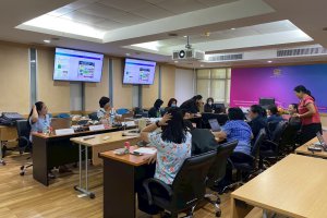 ถ่ายทอดความรู้ เรื่อง “Data & Design นำเสนออย่างมีสไตล์ด้วย Canva”(23-พฤษภาคม-2568)