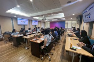 ถ่ายทอดความรู้ เรื่อง “Data & Design นำเสนออย่างมีสไตล์ด้วย Canva”(23-พฤษภาคม-2568)