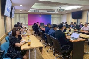 กิจกรรมเพื่อถ่ายทอดความรู้โดยบุคลากรภายนอก เรื่อง “มองไกล – คิดรุก วิเคราะห์สถานการณ์โลกและภูมิภาคเพื่อโอกาสและการรับมือความเสี่ยงอุตสาหกรรมไทย”