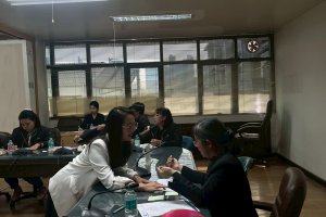 กิจกรรมเพื่อถ่ายทอดความรู้ ให้บุคลากรภายในสำนักงานเศรษฐกิจอุตสาหกรรม“Recharge & Reset เปลี่ยนความเครียด เป็นพลังบวกในการทำงาน” โดย อาจารย์ ดร.วิทสินี บวรอัศวกุล อาจารย์ประจำแขนงวิชาจิตวิทยาอุตสาหก