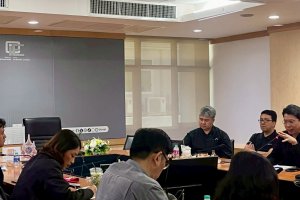 ประชุมเชิงปฏิบัติการโดยผู้เชี่ยวชาญด้านกระบวนการจัดการความรู้ โดยผู้เชี่ยวชาญด้านกระบวนการจัดการความรู้ โดย รศ.ดร.อรจรีย์ ณ ตะกั่วทุ่ง