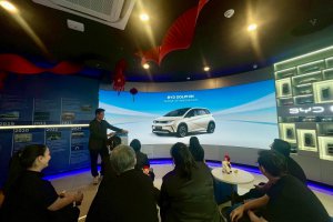 กิจกรรมแลกเปลี่ยนเรียนรู้ โดยการศึกษาดูงานภายนอก “ส่องนวัตกรรม ขับเคลื่อนอุตสาหกรรมยานยนต์”